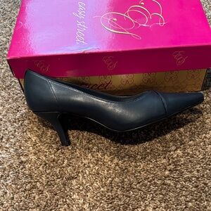 Easy Street Classic Navy Heels